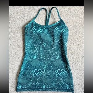 NWOT Lululemon Power Y Green Tank Designs size 6
